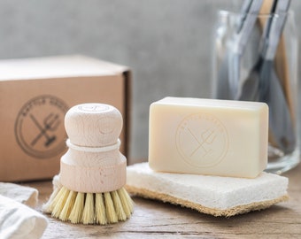 Eco Friendly Washing Up Kit - Wooden Pot Brush and Vegan Natural Dish Soap - Zero Waste Washing Up Set