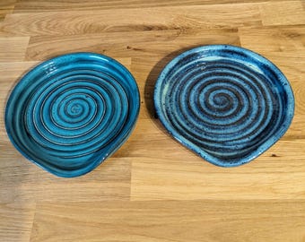 Auf einem Rad gedrehte Löffelablage