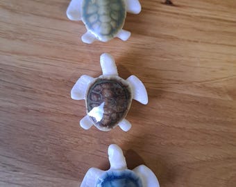 Handgemachter Satz von 6 Keramik Schildkröte-Kühlschrankmagneten