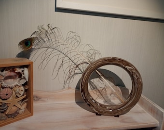 gedrehte marmorierte Donutvase