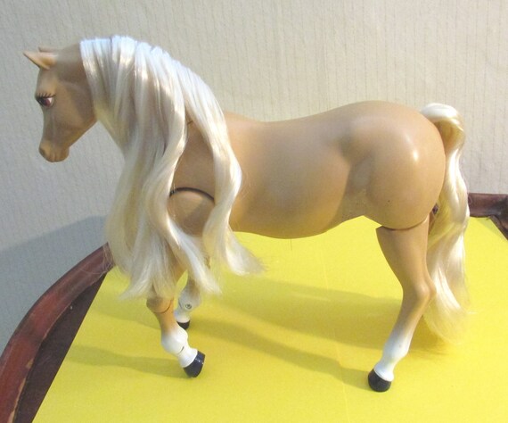 barbie walking horse 1993