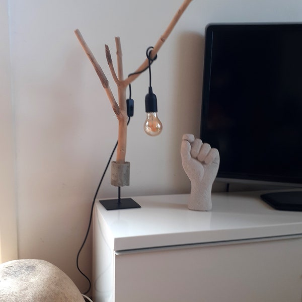 Lampe bois avec socle ciment et metal