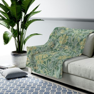 William Morris Vintage 19th Century Pattern Printed Velveteen Plush Blanket.