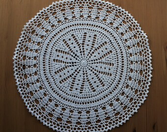 round crochet doily, lace doily, white napkin, white centerpiece, crochet tablecloth, lace tablecloth, white tablecloth