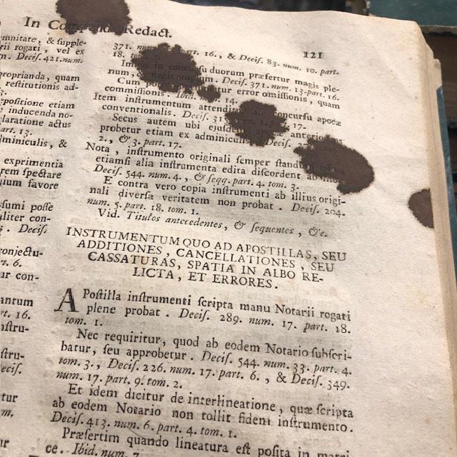Sacrae Rotae Romanae decisiones recentiores in compendium redactae ad modum indicis per materias et tractatus sex in tomos a nonnullis Mediolanensis Athenaei sociis distcompartmentutae. TRANSLATION: "The recent decisions of the Sacred Roman Rota compiled into a compendium in the form of an index by subjects and six treatises, compartmentalized into volumes by some members of the Athenaeum in Milan." — photograph 10.