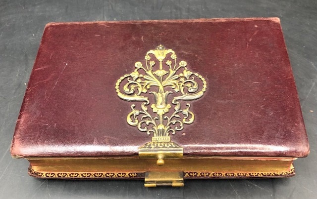 La Sposa Cristiana Ossia La Donna Second il Cuore di Dio Nella Famiglia e Nel Mondo. Opera Della Contessa Laura di Barezia Traduzione del fraese Preghiere, Istruzioni e Consigli per riceveredegnamente il Sacramento del Matrimonio e per compierne con esattezza i doveri. TRANSLATION: The Christian Bride That is The Woman According to the Heart of God in the Family and in the World. Works of Contessa Laura di Barezia, Translation of the French Prayers, Instructions and Advice to receive the Sacrament of Marriage worthily and to fulfill its duties exactly — photograph 9.
