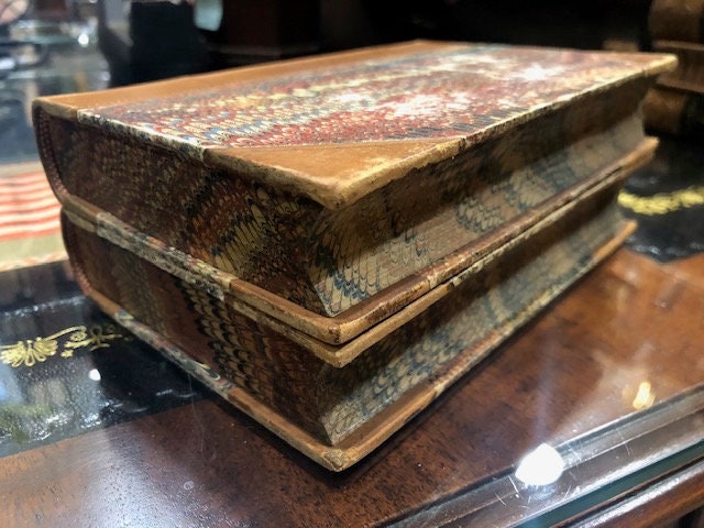 The British Essayists: with Prefaces, Historical and Biographical. Vol's. XXV, XXVI; Connoisseur 1-66, 67-140. — photograph 7.