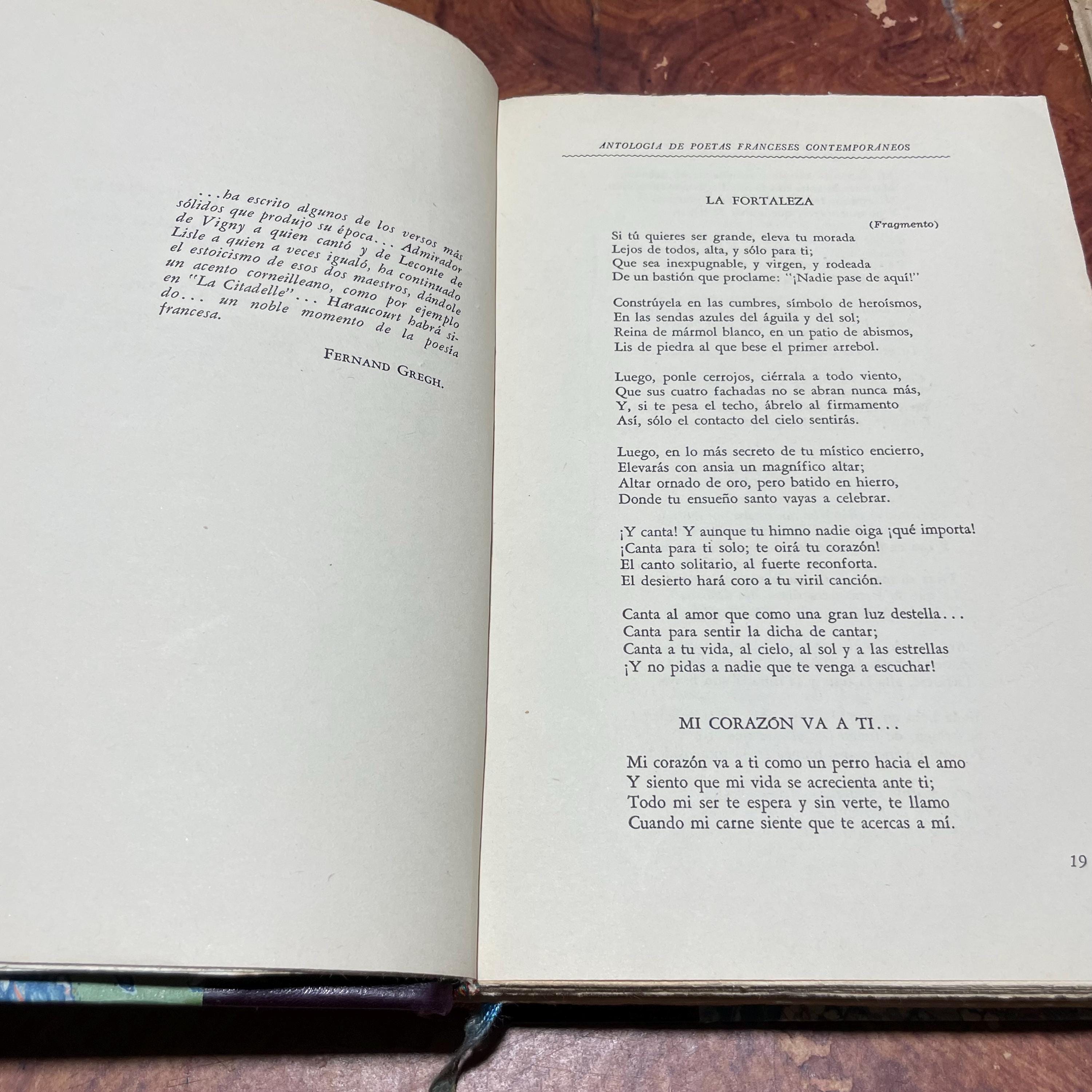 Antologia De Poetas Franceses Contemporaneos, Seleccion y traduccion en Verso con Opiniones, notas y noticias bibliograficas por Edmundo Bianchi, Prologo de Andre Maurois. Translated from Spanish: Anthology of Contemporary French Poets, Selection and translation in Verse with Opinions, notes and bibliographical news by Edmundo Bianchi, Prologue by Andre Maurois — photograph 8.