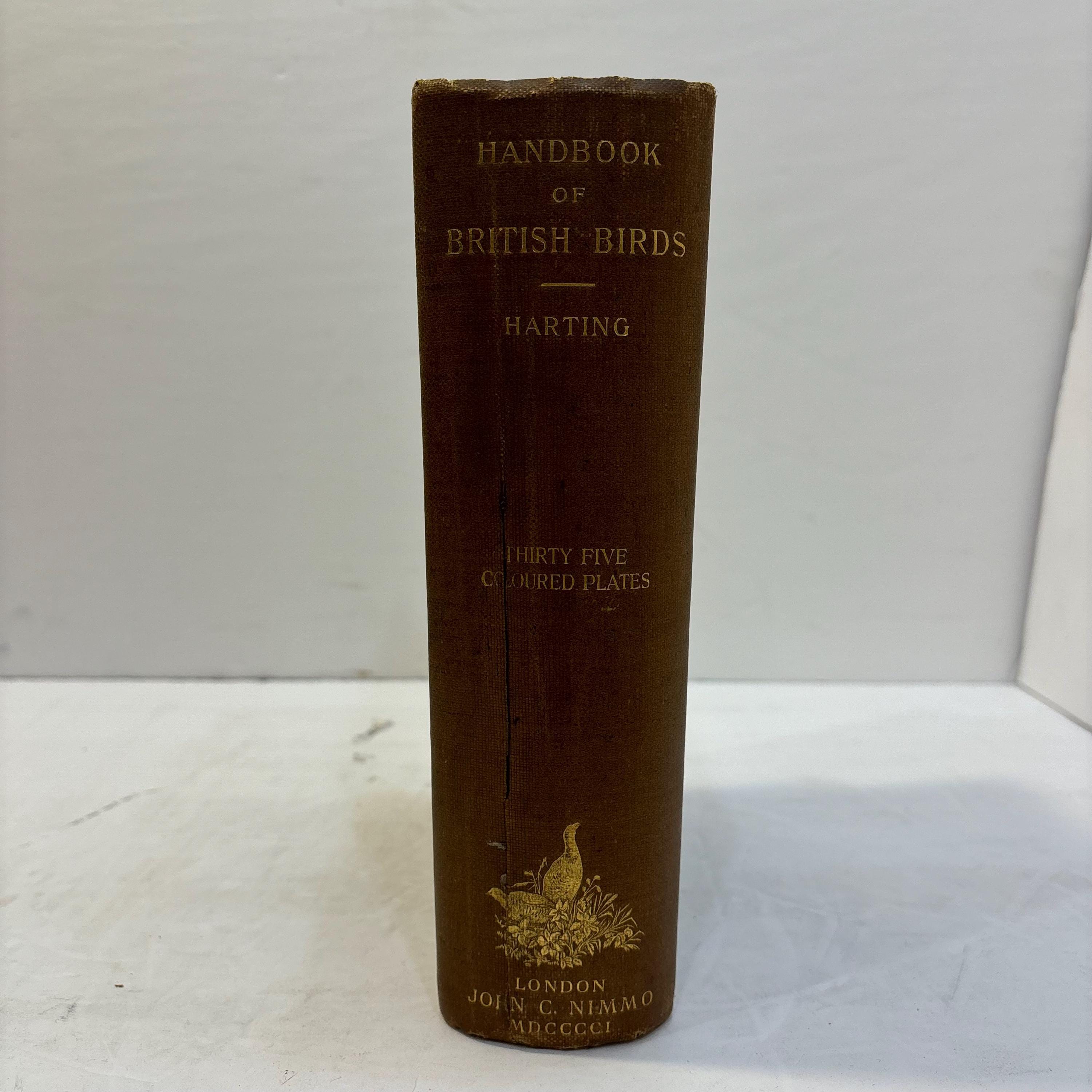 A Handbook of British Birds. Showing The Distribution of the Resident and Migratory Species in the British Islands with an Index to the Records of the Rarer Visitants. — photograph 5.