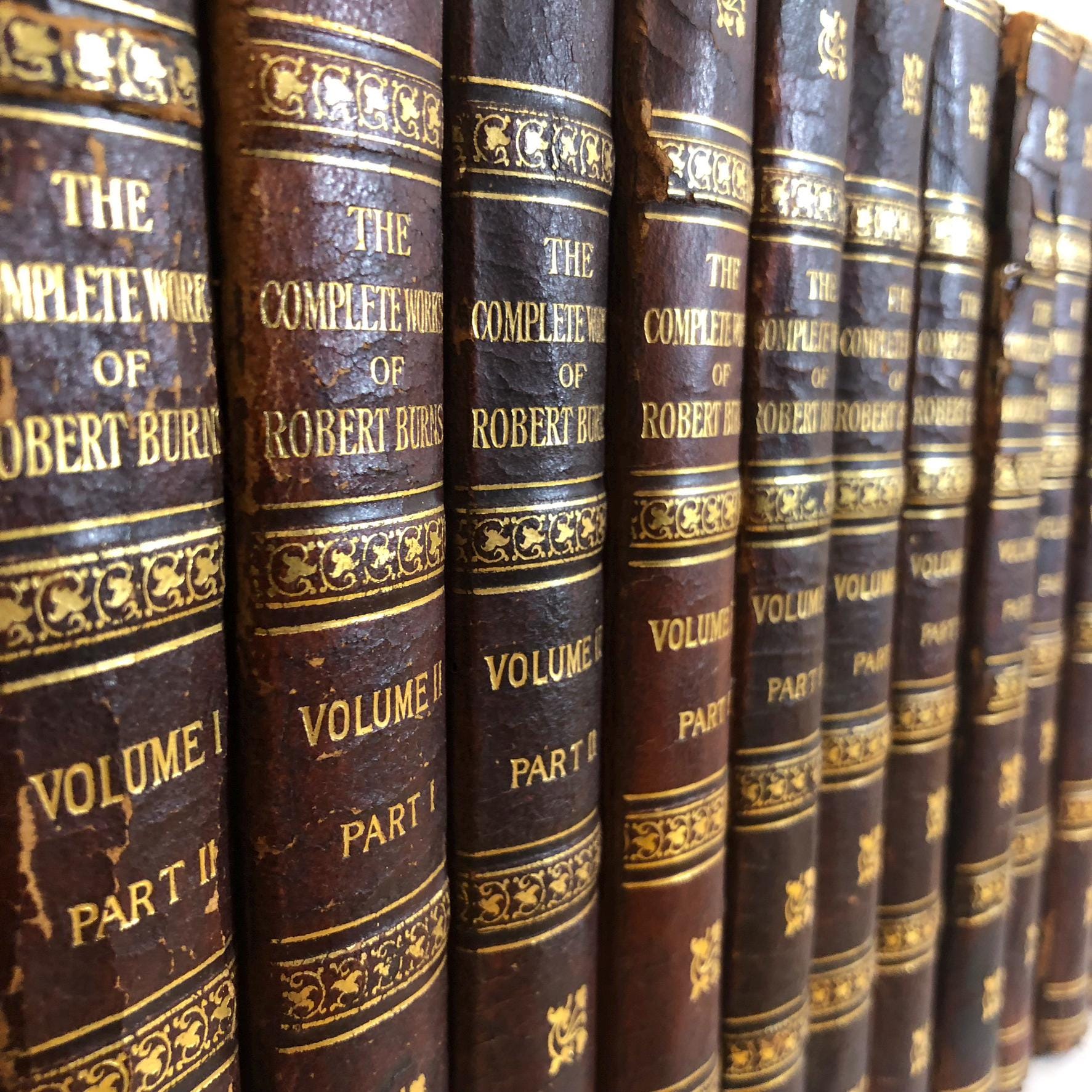 Complete Works of Robert Burns Self-Interpreting) Illustrated with Sixty Etchings and Wood Cuts, Maps and Facsimiles — photograph 5.