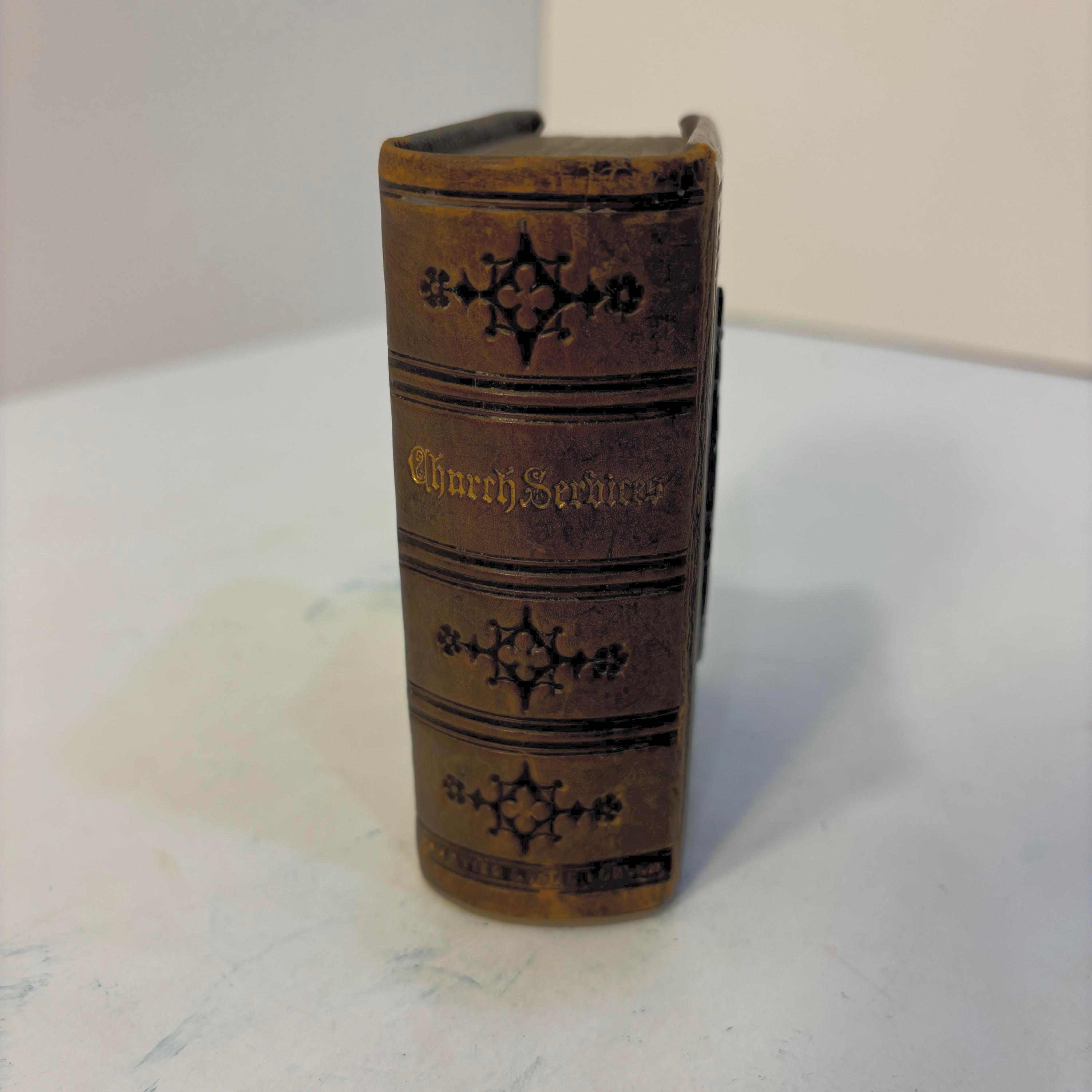 The Book of Common Prayer, And Administration of The Sacraments, and Other Rites and Ceremonies of The Church, According to The Use of The United Church of England. Together With The Psalter, or Psalms of David, Pointed as They Are to be Sung or Said in Churches, And The Form and Manner of Making , Ordaining, and Consecration of Bishops, Priests, and Deacons. — photograph 5.
