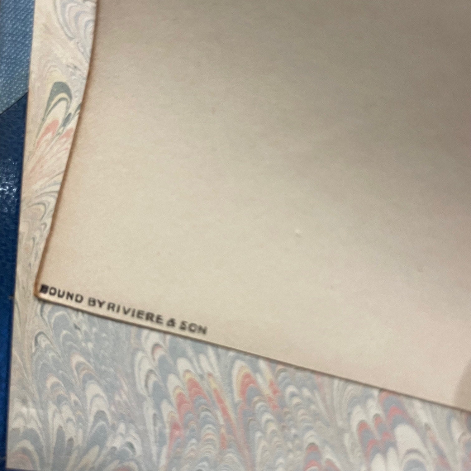 The Most Gorgeous Lady Blessington. In Two Volumes — photograph 5.