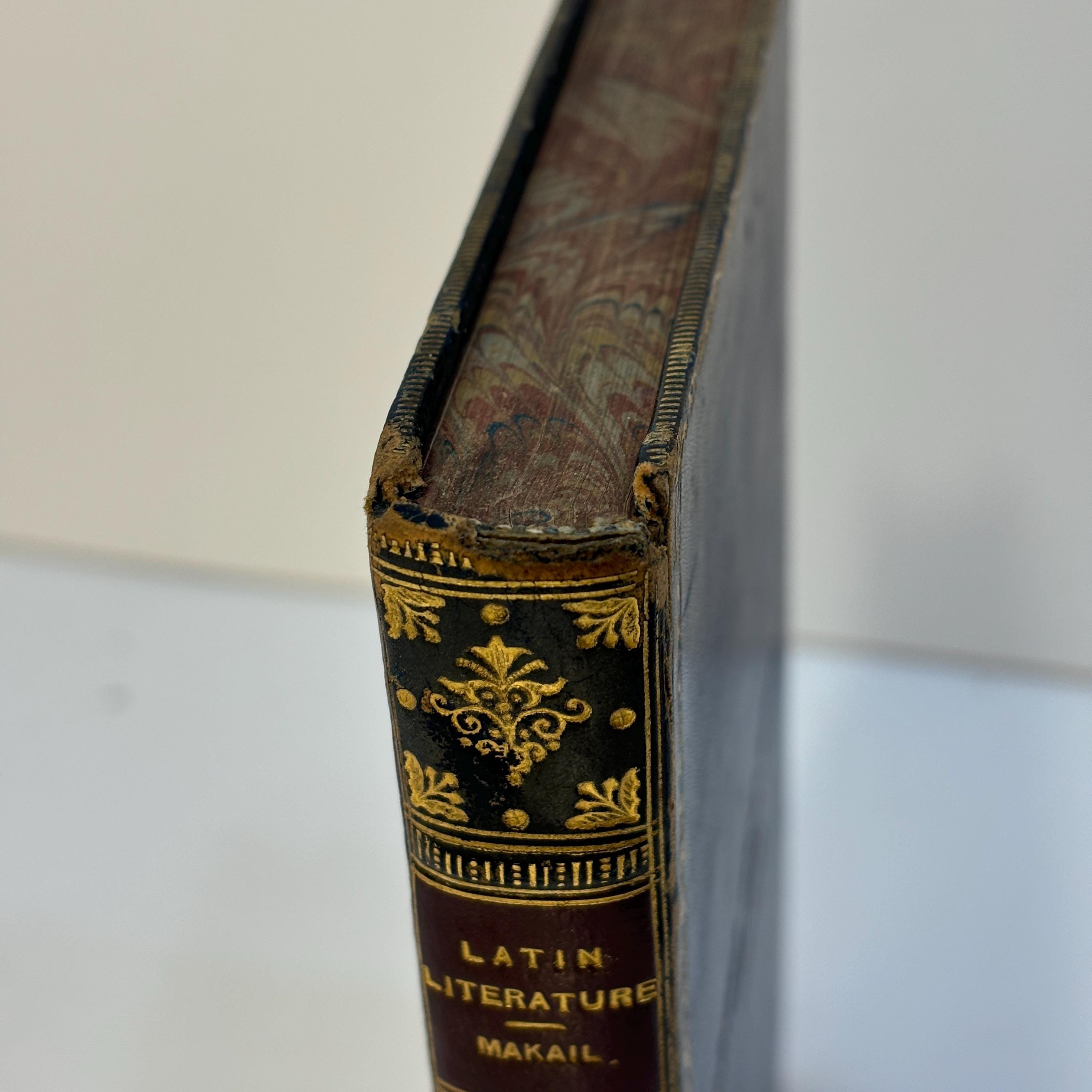 Latin Literature. Second Edition, Revised. Prize Binding. Signed Binding of Relfe Brothers — photograph 7.