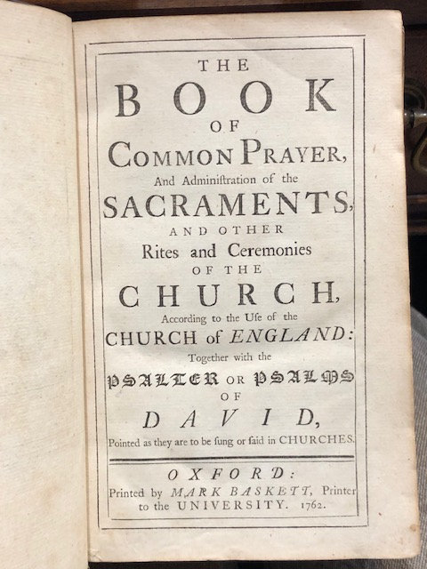 1762 50+ engravings, The Book of Common Prayer, Sterling(?) corners and medallion to ornate gilt covers, Gorgeous binding, very ornate. — photograph 6.