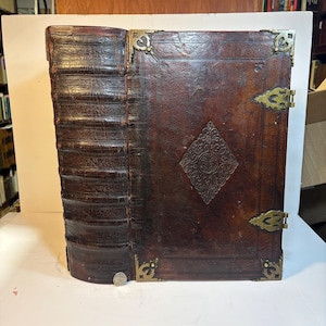 Bible By the order of the High Lords States General of United Netherlands