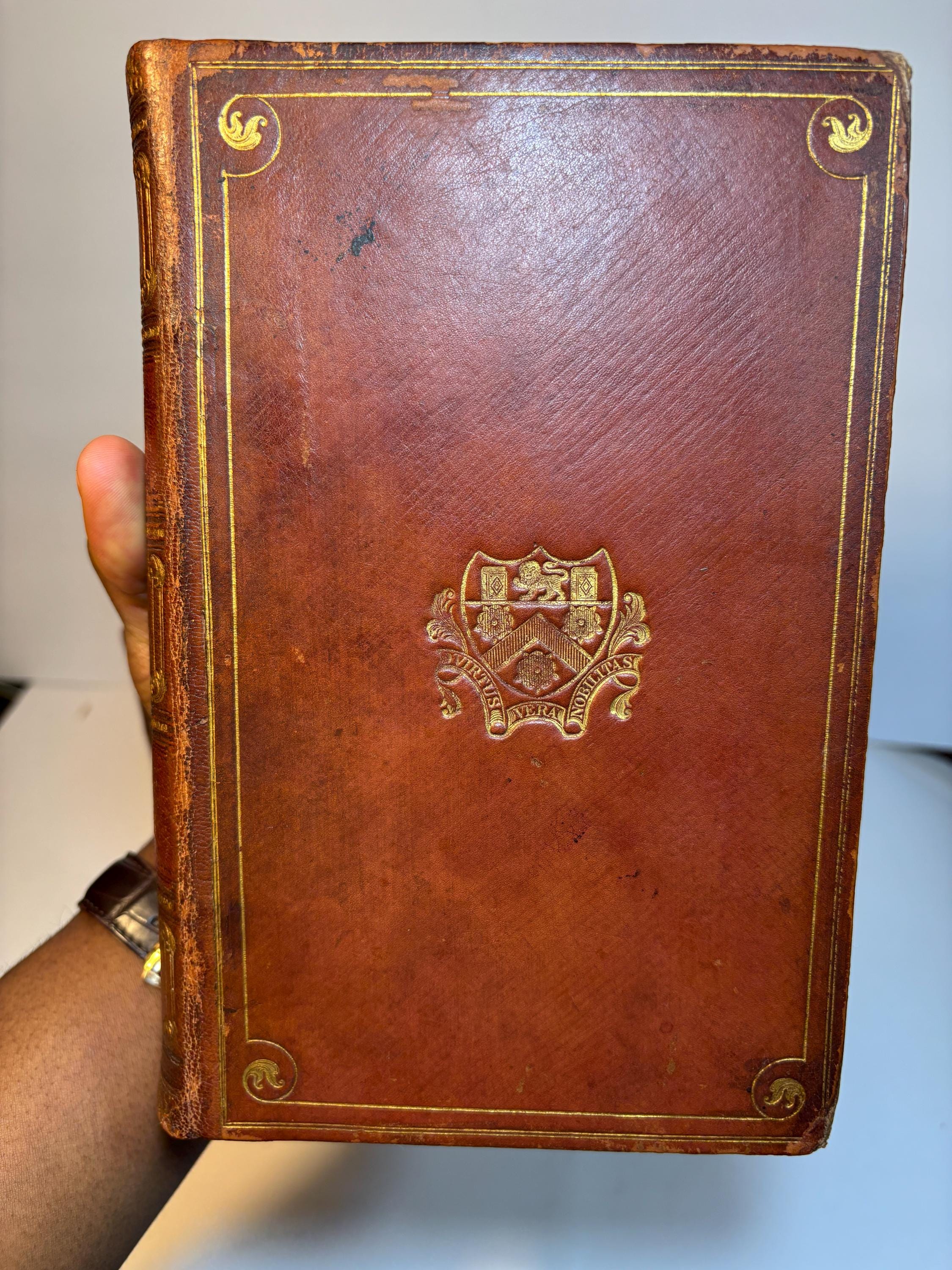 The Poetical Works of Lord Byron in eight volumes. — photograph 2.