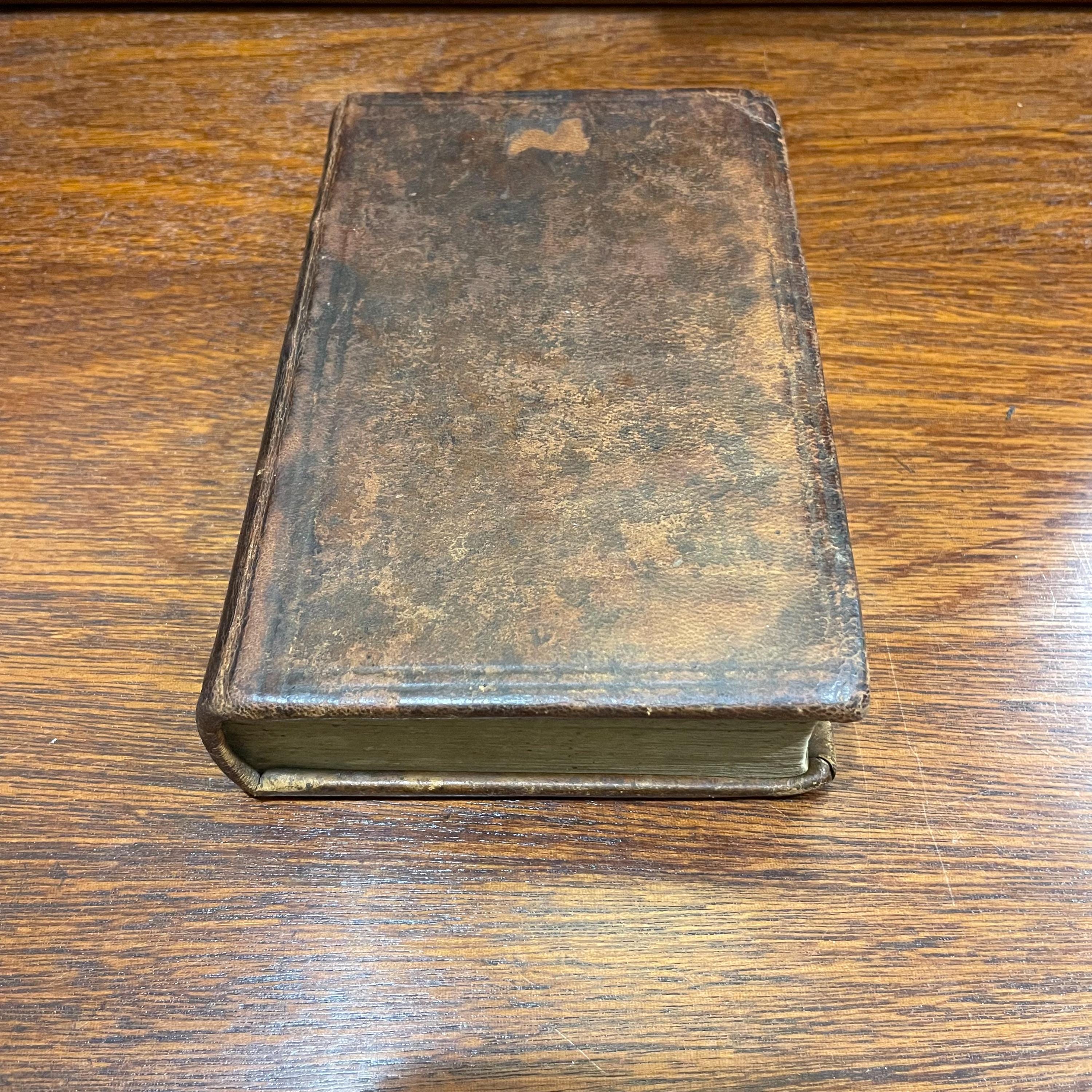 GESANGBUCH ZUM GOTTESDIENSTLICHEN GEBRAUCHE DER REFORMIRTEN GEMEINDEN IN KURPFALZ. Translated from German: Hymnal for the Liturgical Use of the Reformed Congregations in the Electoral Palatinate (Germany). Church Hymnal — photograph 2.