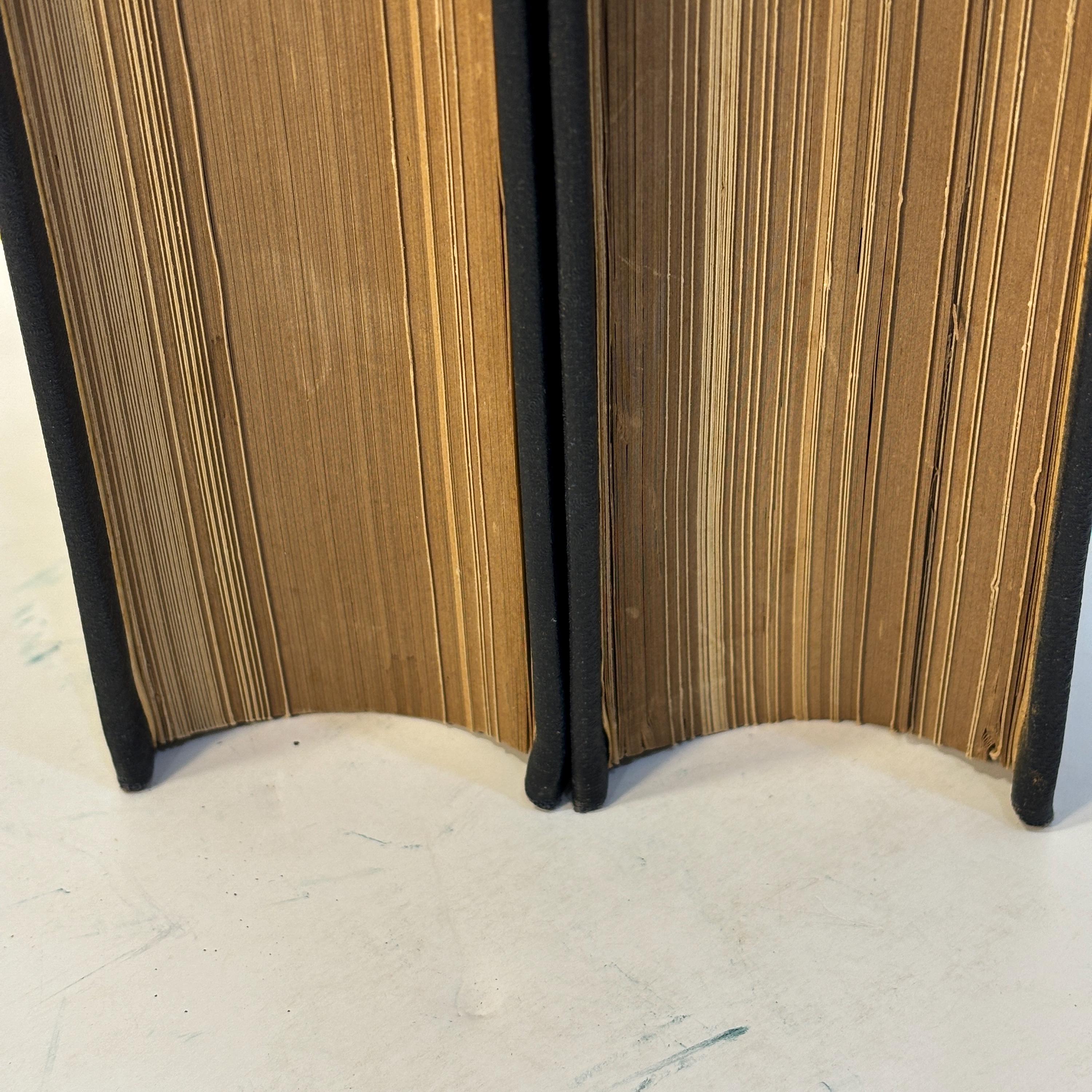 The Drawing-Room Edition of The Poetical Works of Lord Byron: With Illustrative Notes, and a Memoir of The Life of The Author. (2 Volumes) 72 engraved plates. — photograph 6.