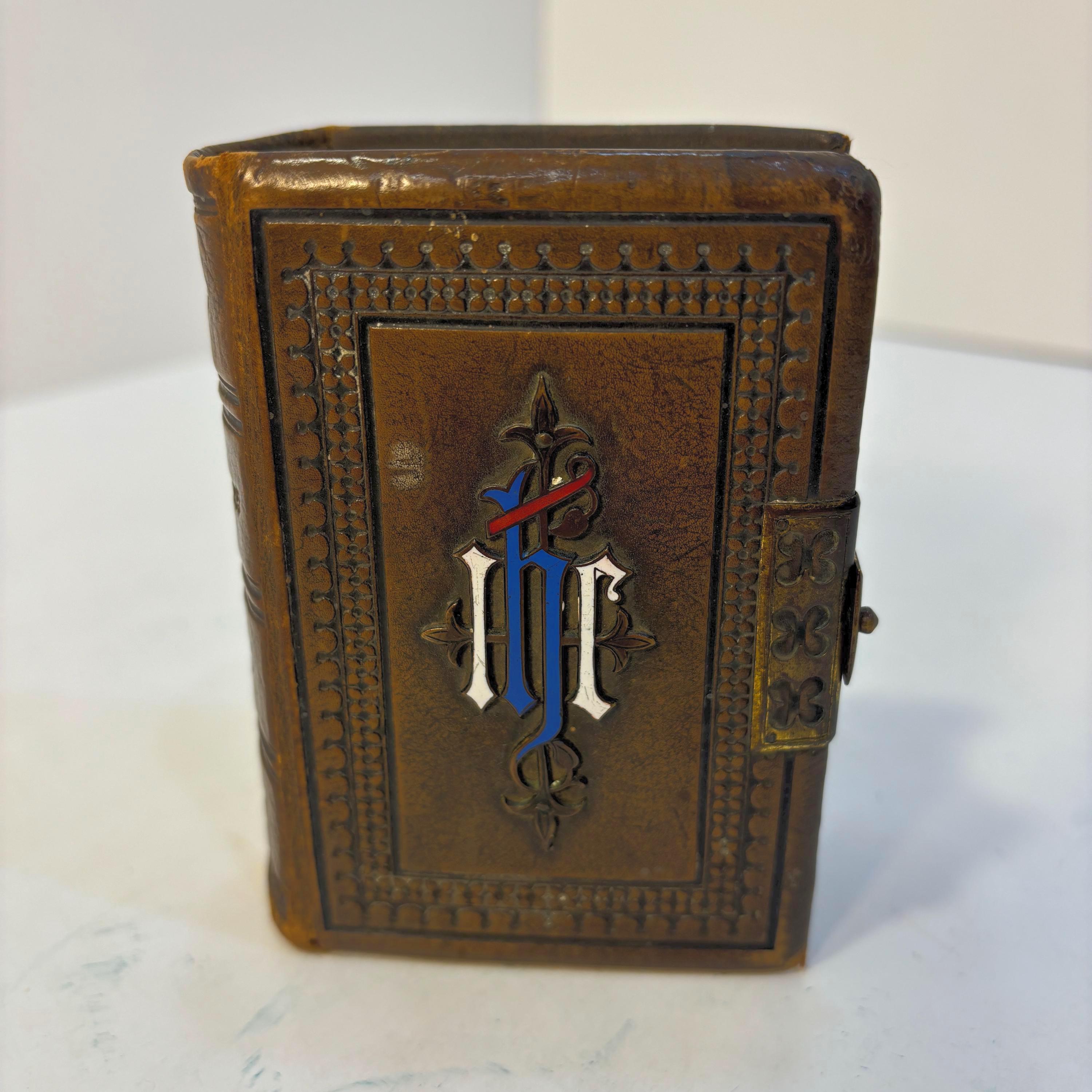 The Book of Common Prayer, And Administration of The Sacraments, and Other Rites and Ceremonies of The Church, According to The Use of The United Church of England. Together With The Psalter, or Psalms of David, Pointed as They Are to be Sung or Said in Churches, And The Form and Manner of Making , Ordaining, and Consecration of Bishops, Priests, and Deacons. — photograph 7.