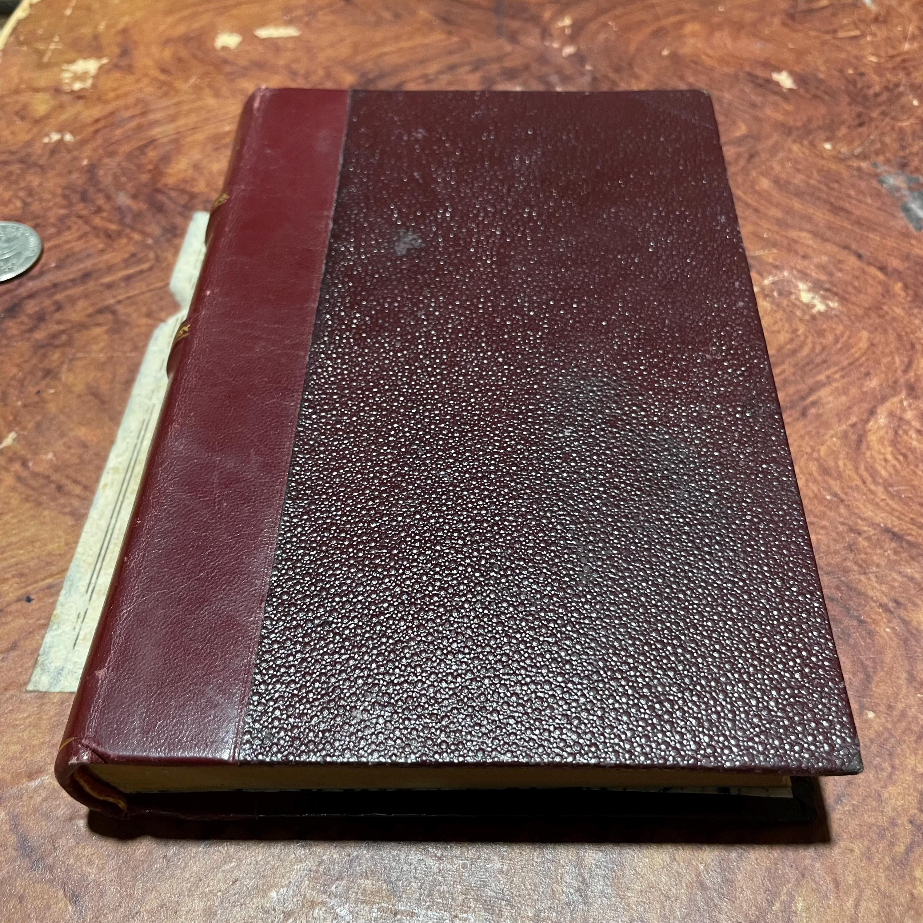 Los Trofeos. Romancero Y Los Conquistadores De Oro Poesias. Traduccion En Verso Castellano, Y Prologo De Antonio de Zayas. Translated from Spanish: The Trophies. Ballads and The Golden Conquerors Poems. Translated into Castilian Verse, with a Prologue by Antonio de Zayas — photograph 2.