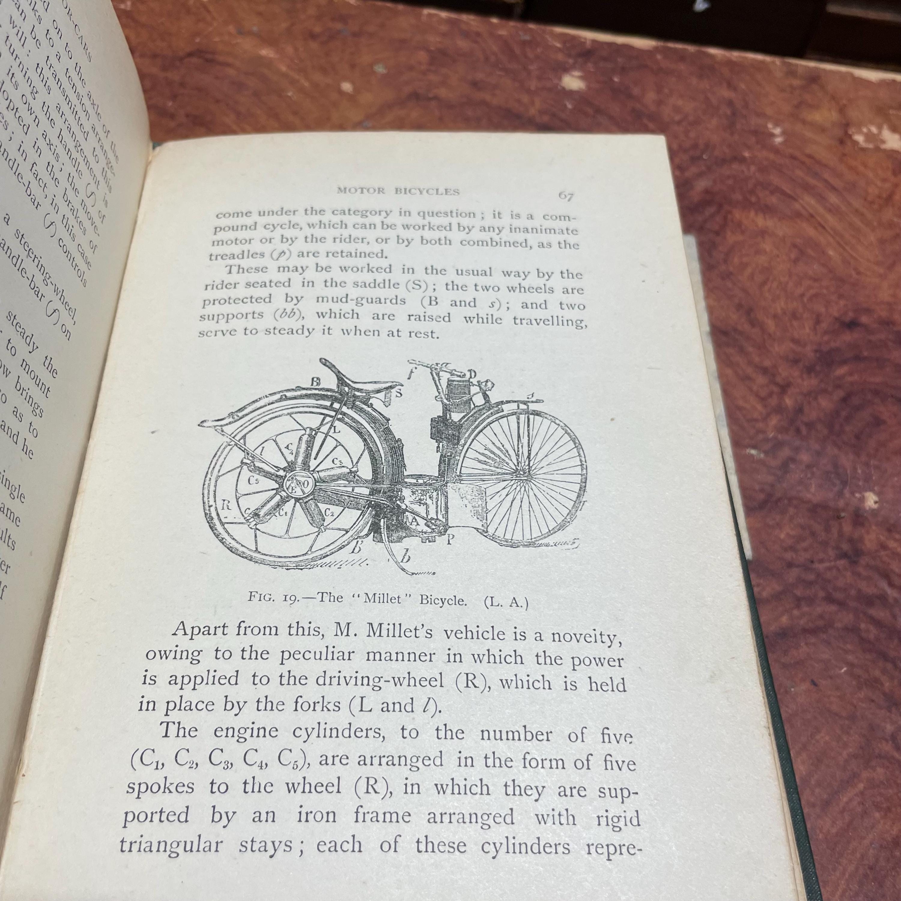 Petroleum Motor-Cars. Illustrated. First Edition. — photograph 5.