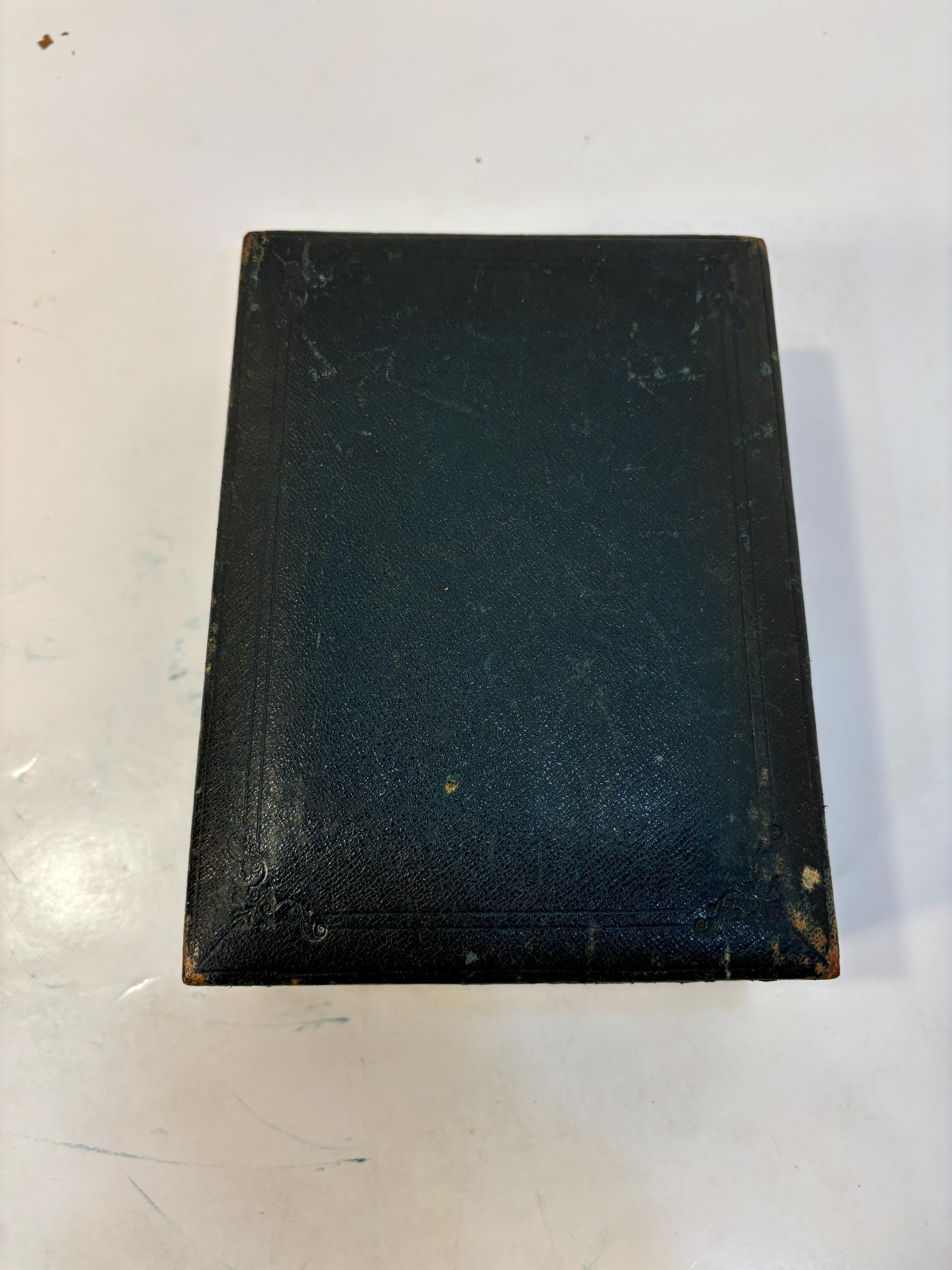 The Book of Common Prayer, and Administration of The Sacraments, and Other Rites and Ceremonies of The Church. According to The Use of The United Church of England and Ireland; Together with The Psalter of Psalms of David, Pointed as They are to be Sung or Said in Churches; And The Form and Manner of Making, Ordaining, and Conscrecrating of Bishops, Priests, and Deacons — photograph 10.