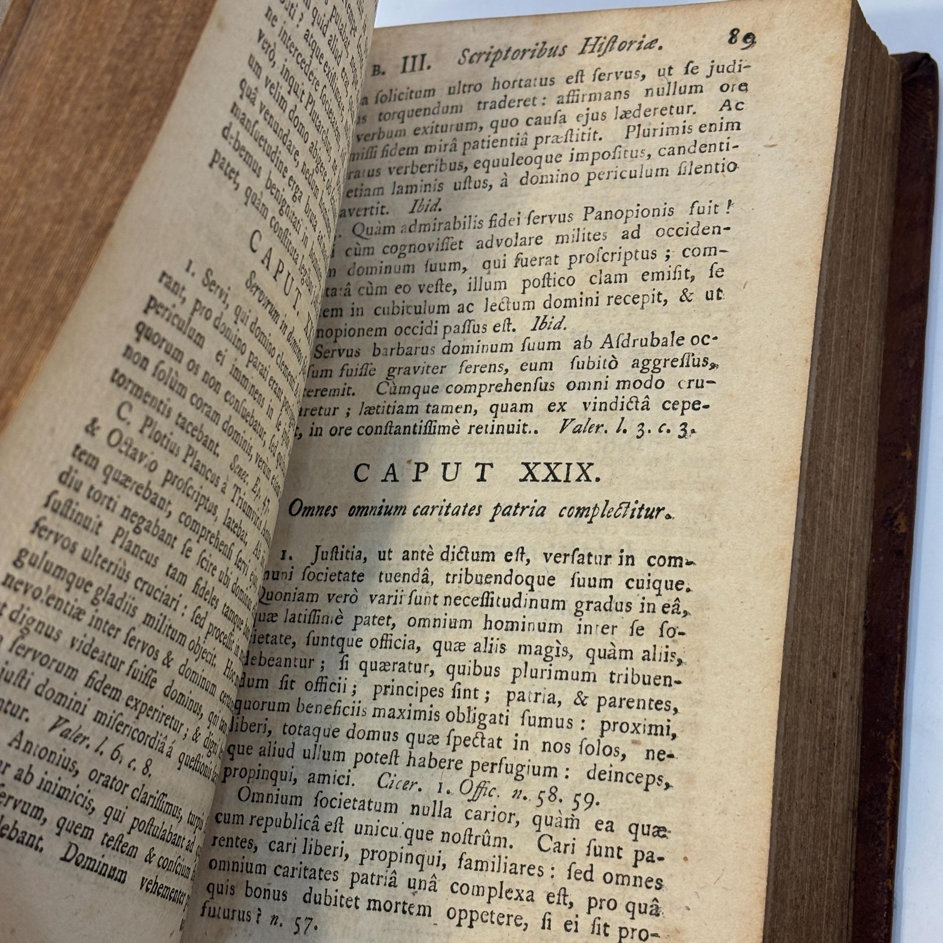 Selectæ E Profanis Scriptoribus Historiæ, Quibus admista sunt Varia Honeste Vivendi Præcepta, Ex iisdem Scriptoribus deprompta. Editio Tertia. Translated: Selections From profane (that is, non-sacred) Writers, Of histories, To which are added Various precepts For living honorably, Drawn from those same writers. Third edition. — photograph 7.