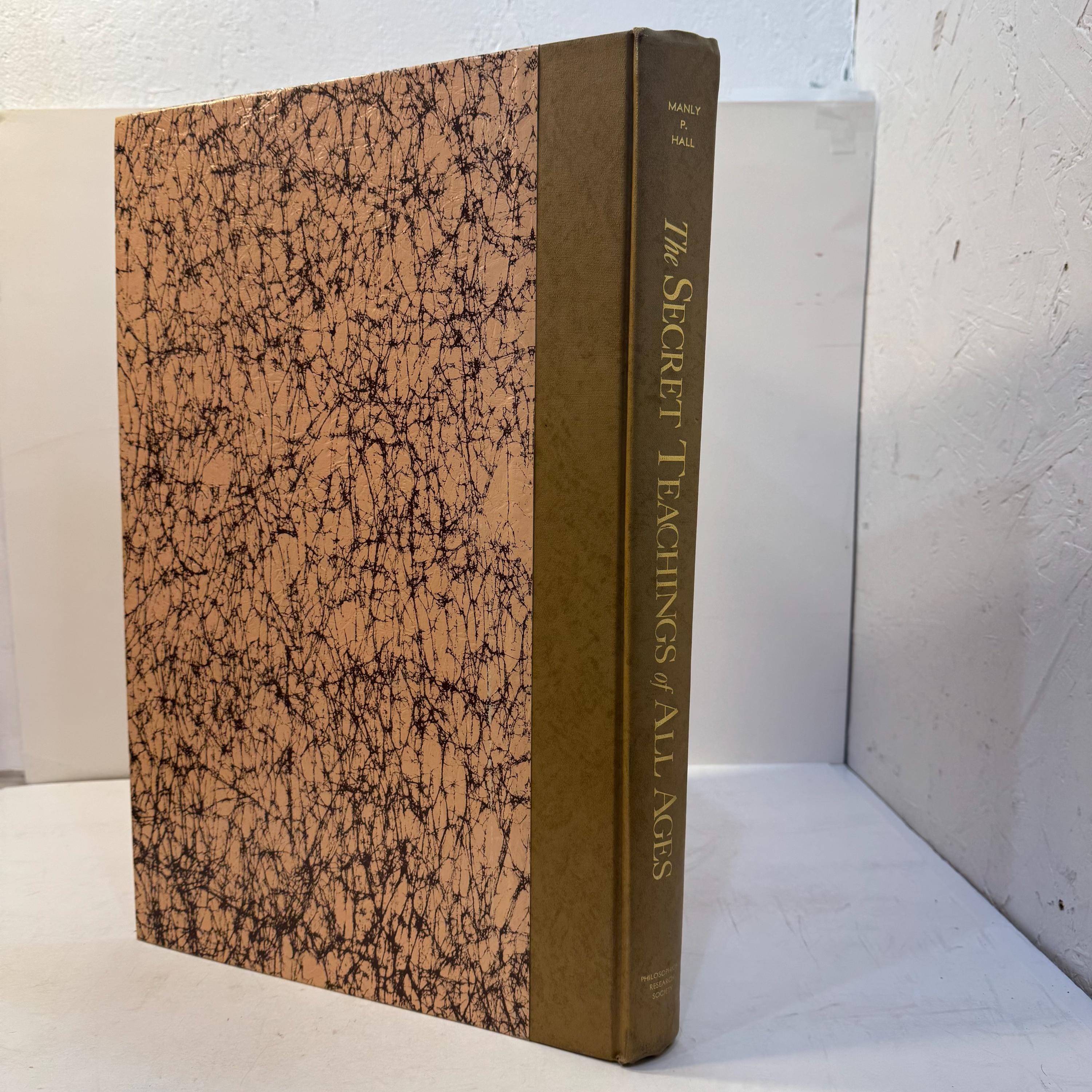 The Secret Teachings of All Ages. An Encyclopedic Outline of Masonic, Hermetic, Qabbalistic and Rosicrucian Symbolical Philosophy, Being and Interpretation of the Secret Teachings Concealed within the Rituals, Allegories and Mysteries of All Ages. Golden Anniversary Edition, Subscriber's Edition, Limited to 550 Copies, Second Printing, Illustrations in Color by J. Augustus Knapp — photograph 4.