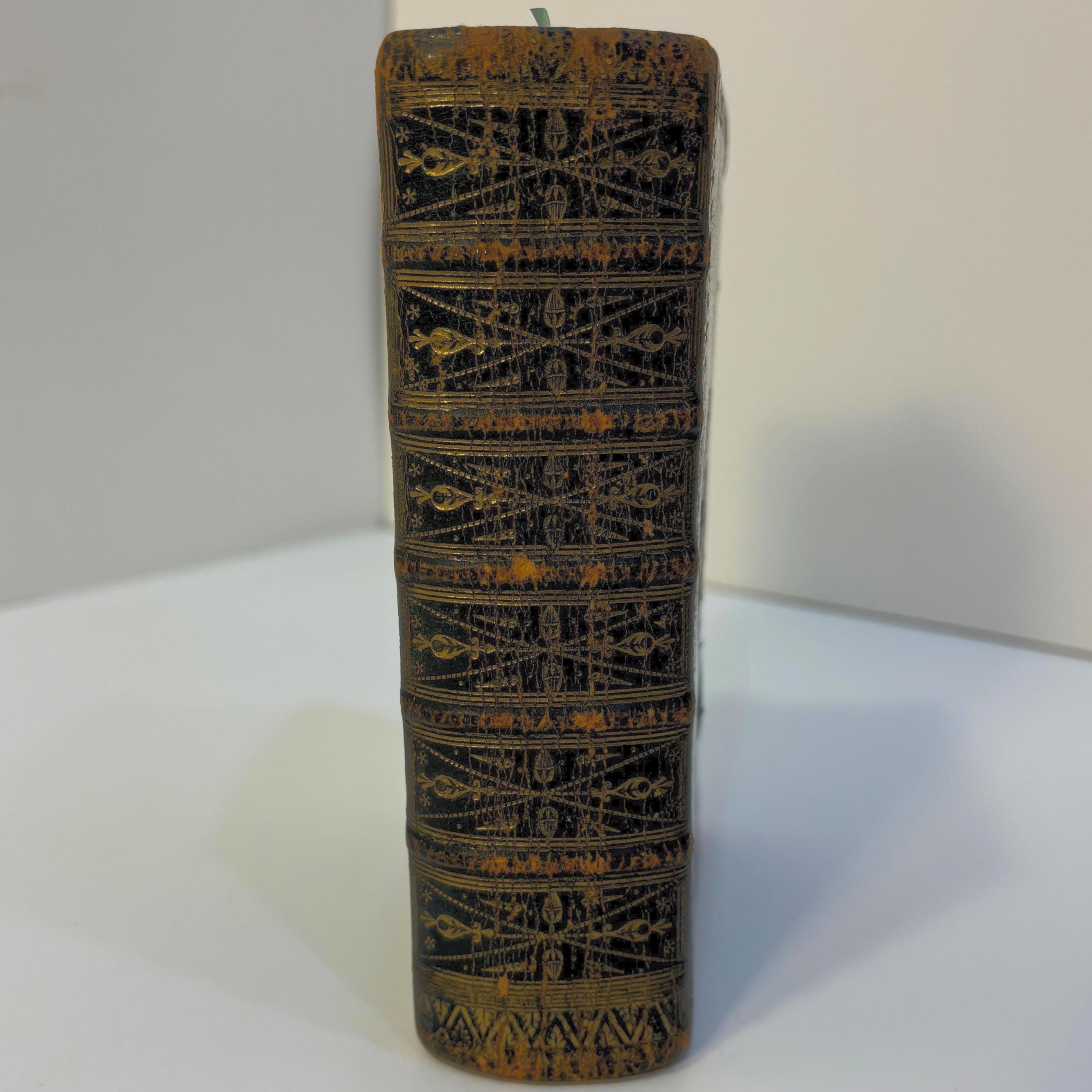 The Book of Common Prayer, And Administration of The Sacraments, and Other Rites and Ceremonies of The Church, According to the Use of The Church of England; Together with the Psalter or Psalms of David, Pointed as they are to be sung or said in Churches — photograph 3.