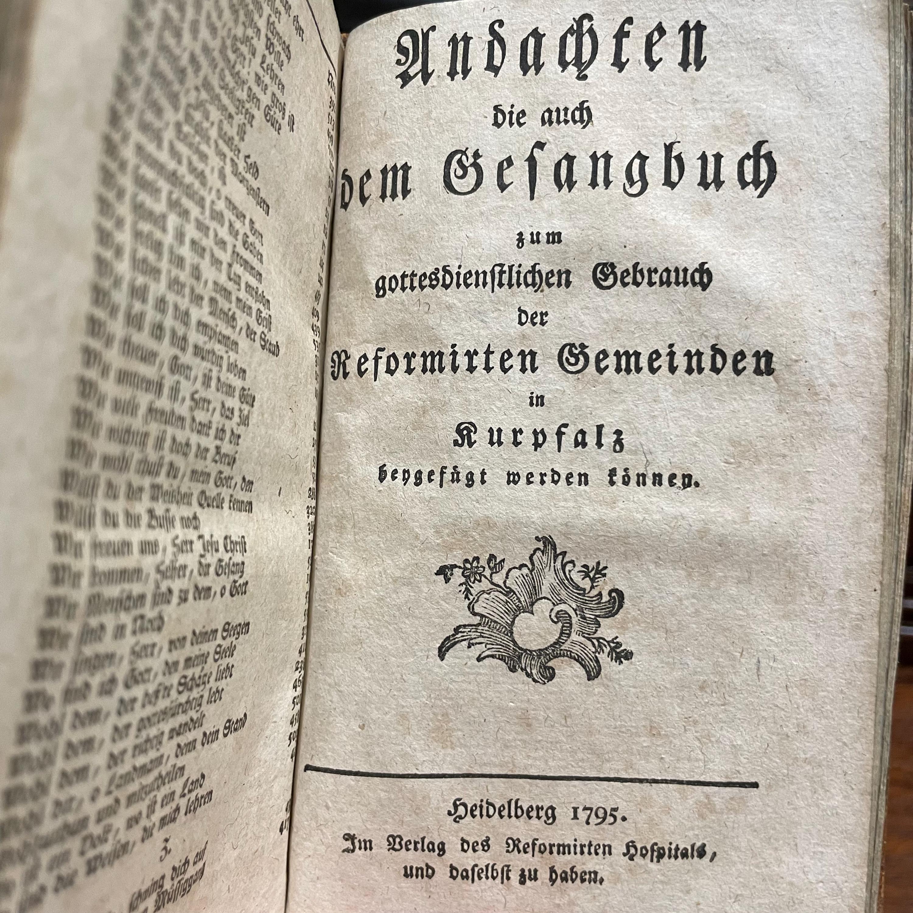 GESANGBUCH ZUM GOTTESDIENSTLICHEN GEBRAUCHE DER REFORMIRTEN GEMEINDEN IN KURPFALZ. Translated from German: Hymnal for the Liturgical Use of the Reformed Congregations in the Electoral Palatinate (Germany). Church Hymnal — photograph 6.