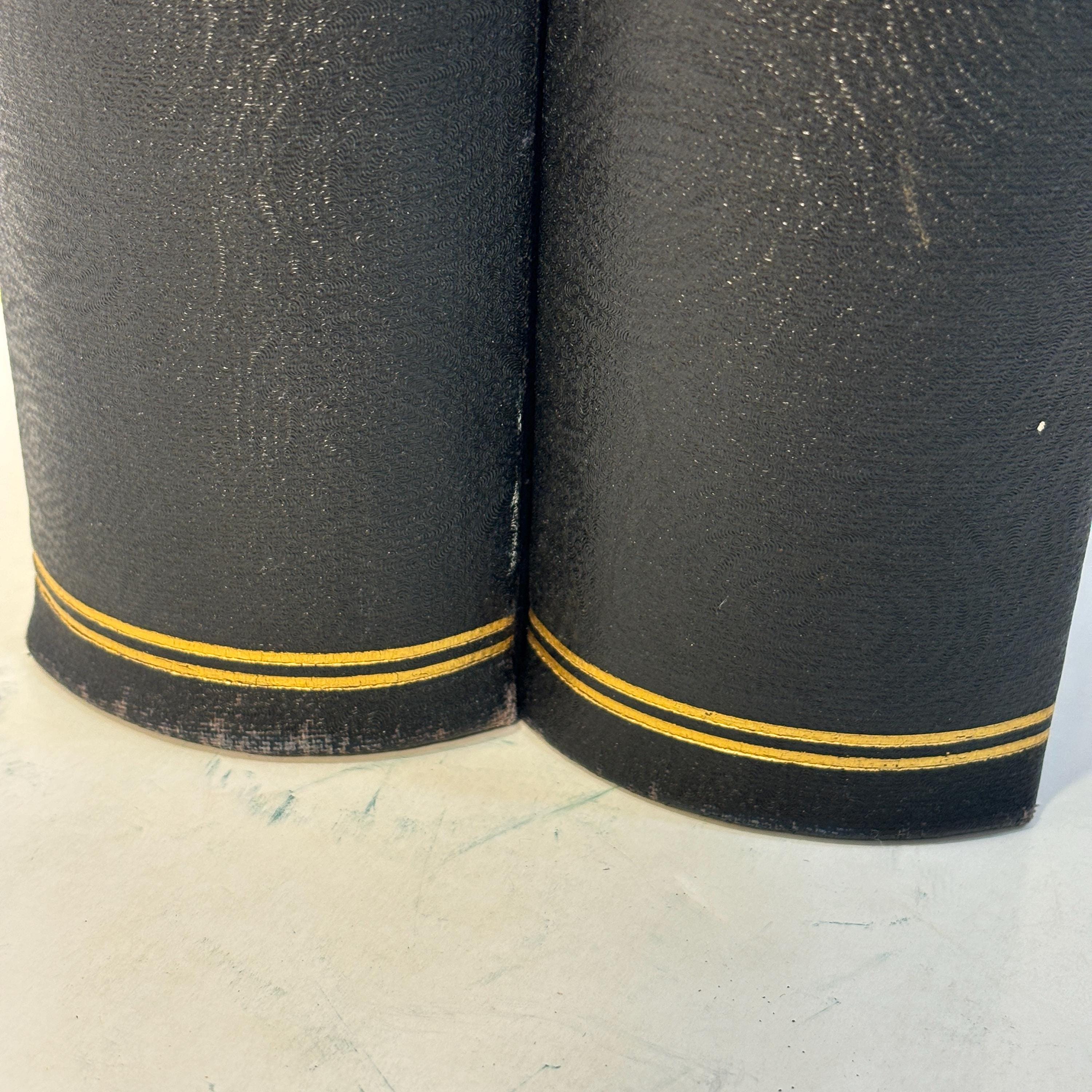 The Drawing-Room Edition of The Poetical Works of Lord Byron: With Illustrative Notes, and a Memoir of The Life of The Author. (2 Volumes) 72 engraved plates. — photograph 8.