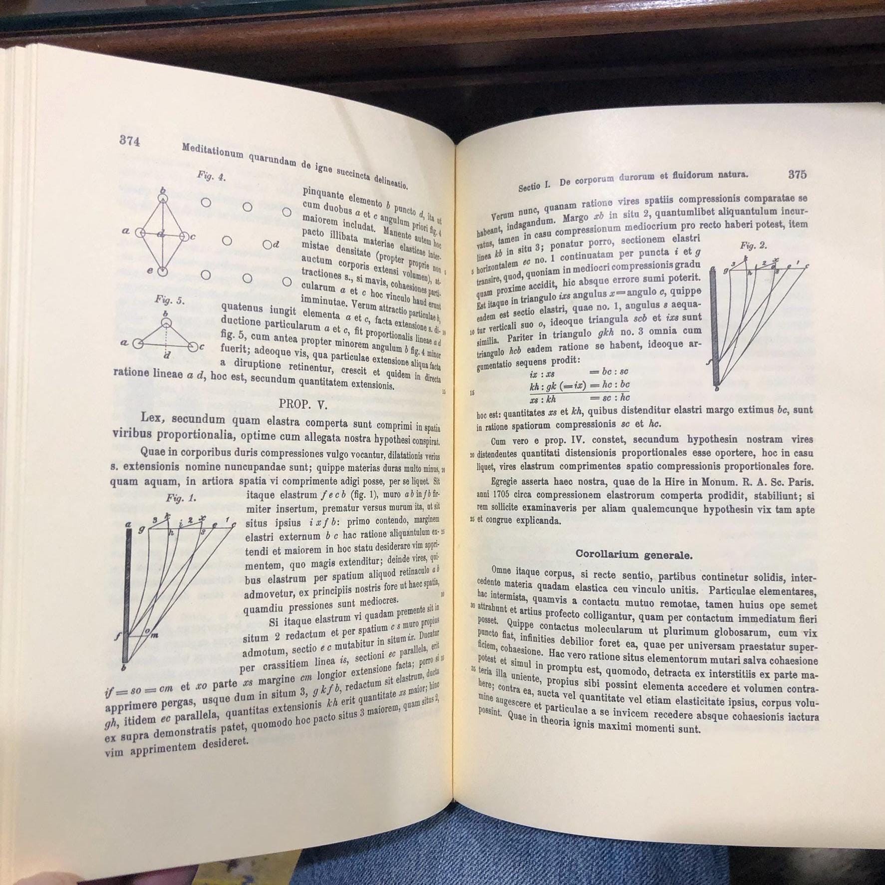 Kant's Werke. Kant's gesammelte Schriften. Königlich Preussische Akademie der Wissenschaften TRANSLATION: Kant's Works. Kant's Collected Writings. Published by the Royal Collected Writings. Royal Prussian Academy of Sciences Prussia. — photograph 5.