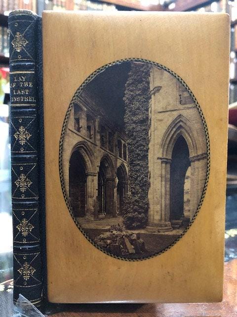 The Lay of the Last Minstrel With Notes and a Chronological Summary of His Life and Index. — photograph 3.
