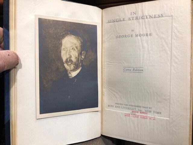 Works of George Moore / Carra Edition — photograph 5.