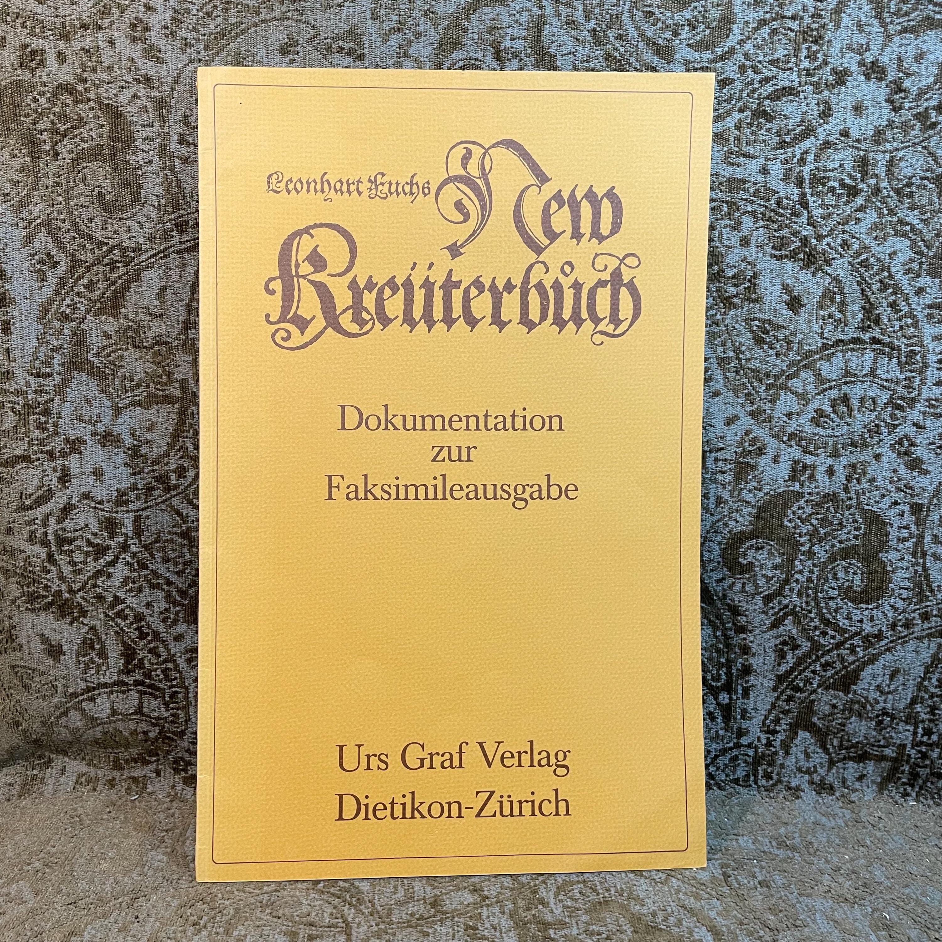 New Kreuterbuch Im Jar MDXLIII, Dokumentation zur Faksimileausgabe. Translated: New Herbal Book in the Year 1543, Documentation for the Facsimile Edition. — photograph 9.