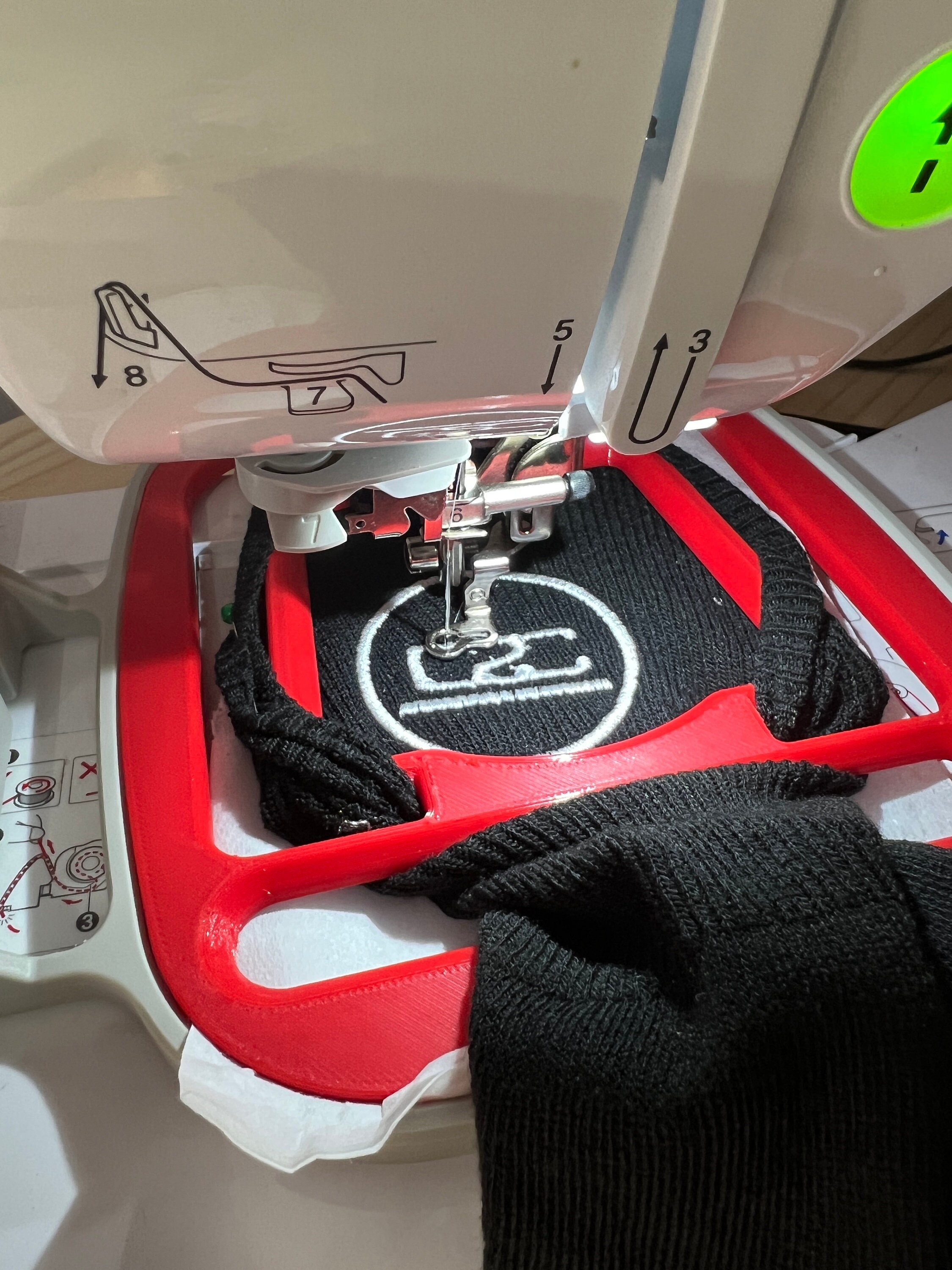 Embroidery Machine PE800, 138 Built-In Designs, 5 X 7 Hoop Area –  hoodforgoods