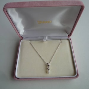 Raro Vintage sin usar Tasaki Shinju freshwater perla Peandant collar con tarjeta de caja exquisita elegante