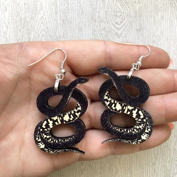 Bull Snake Earrings Black Snake Jewelry Witch Earrings Weird Earrings Halloween Earrings Slither Goth Witchy Snake Owner Gifts Etsy Ireland