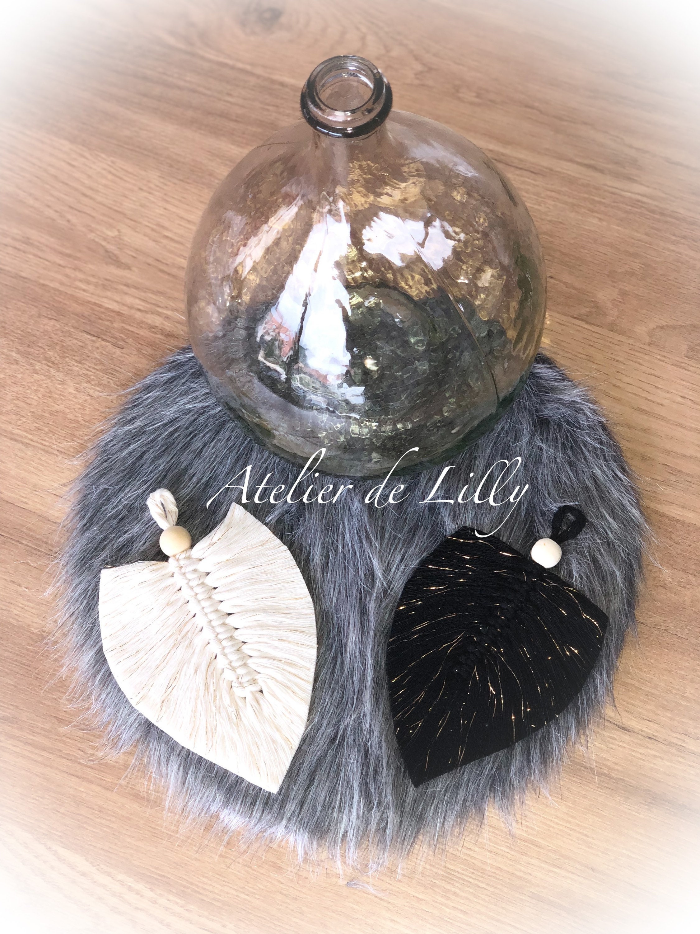 Plume Décorative en Macramé