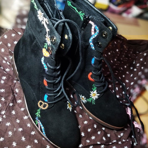 Suede Biker Boots Handpainted