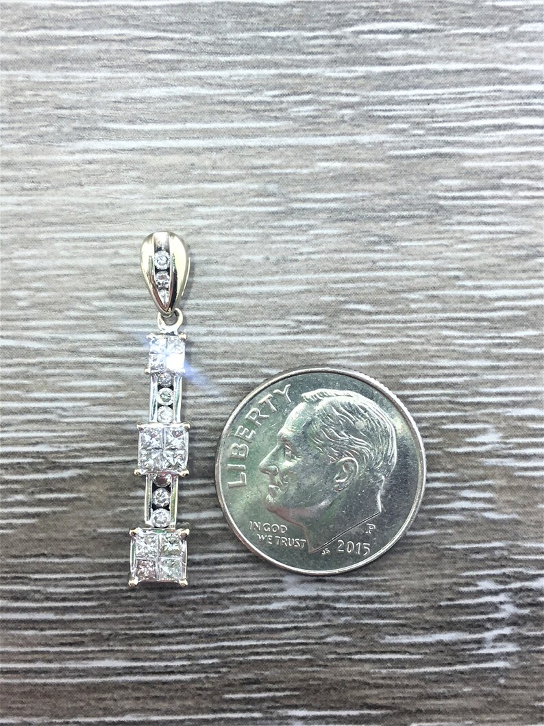 14KW Diamond illusion Set Drop Pendant