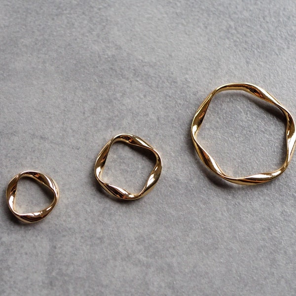 10 anneaux torsadés 16mm / 20mm / 33mm de large, 3mm de large, plaqué or véritable 18K, connecteurs/pendentifs en forme d'anneau en laiton, accessoires bijoux