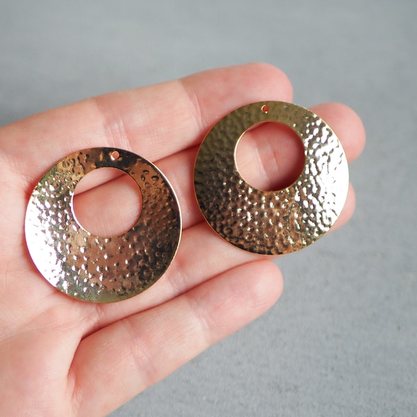 2 grands pendentifs en laiton martelé, plaqué or véritable 18K, 36mm, connecteur d'anneau donut cercle rond, accessoires bijoux