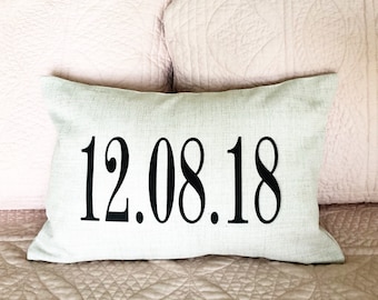 Personalized Wedding Date Linen Lumbar Pillow Cover - Anniversary Gift