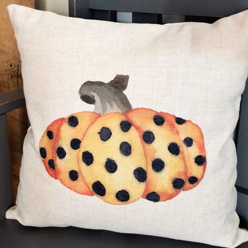 NWT POTTERY BARN BEADED BAT PILLOW NOTHING WELCOMES FALL LIKE FLYING MAMMALS! NWT POTTERY BARN BEADED BAT PILLOW NOTHING WELCOMES FALL LIKE FLYING MAMMALS!