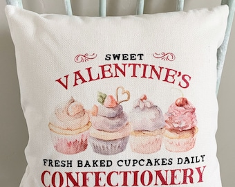 Cupcakes Valentine's Day Pillow Cover: Oatmeal Linen Holiday Decor