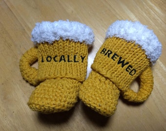 Embroidered Beer Mug Baby Booties (size 0-6 months & 6-12 months) ~ Bier Krug Baby Schuhe ~ Baby is Brewing Theme ~ Customizable