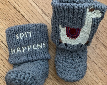 Llama/Alpaca "SPIT HAPPENS" Baby Booties ~ Alpaka Babyschuhe