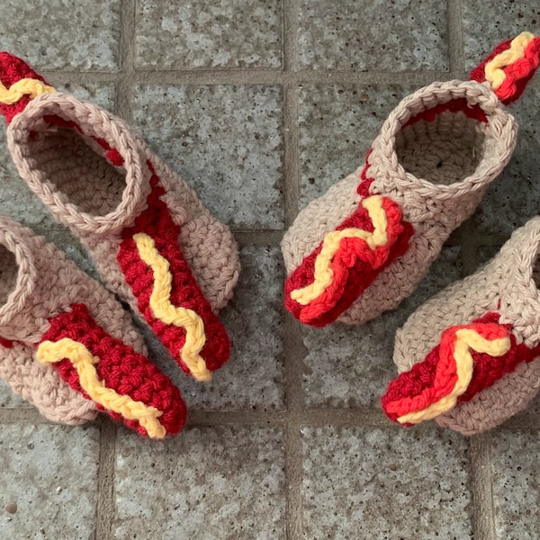 Hot Dog Crochet Baby Booties ~ Mustard Hot Dog Baby Bootie ~ Senf Hotdog Babyschuhe