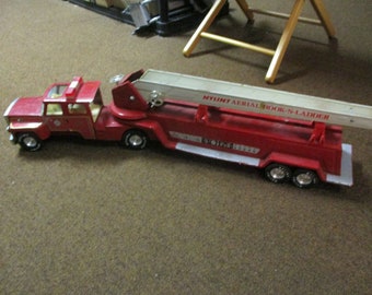 nylint aerial hook n ladder